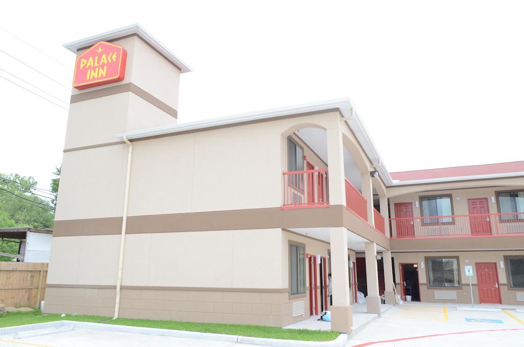 Palace Inn Sam Houston Race Park Exteriér fotografie