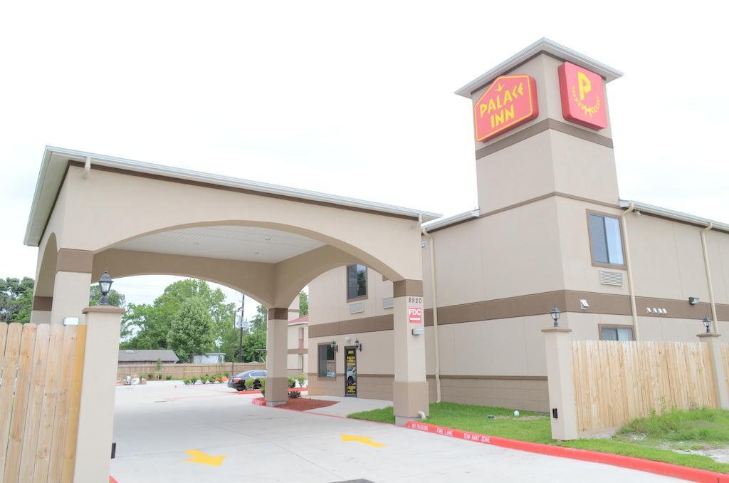 Palace Inn Sam Houston Race Park Exteriér fotografie