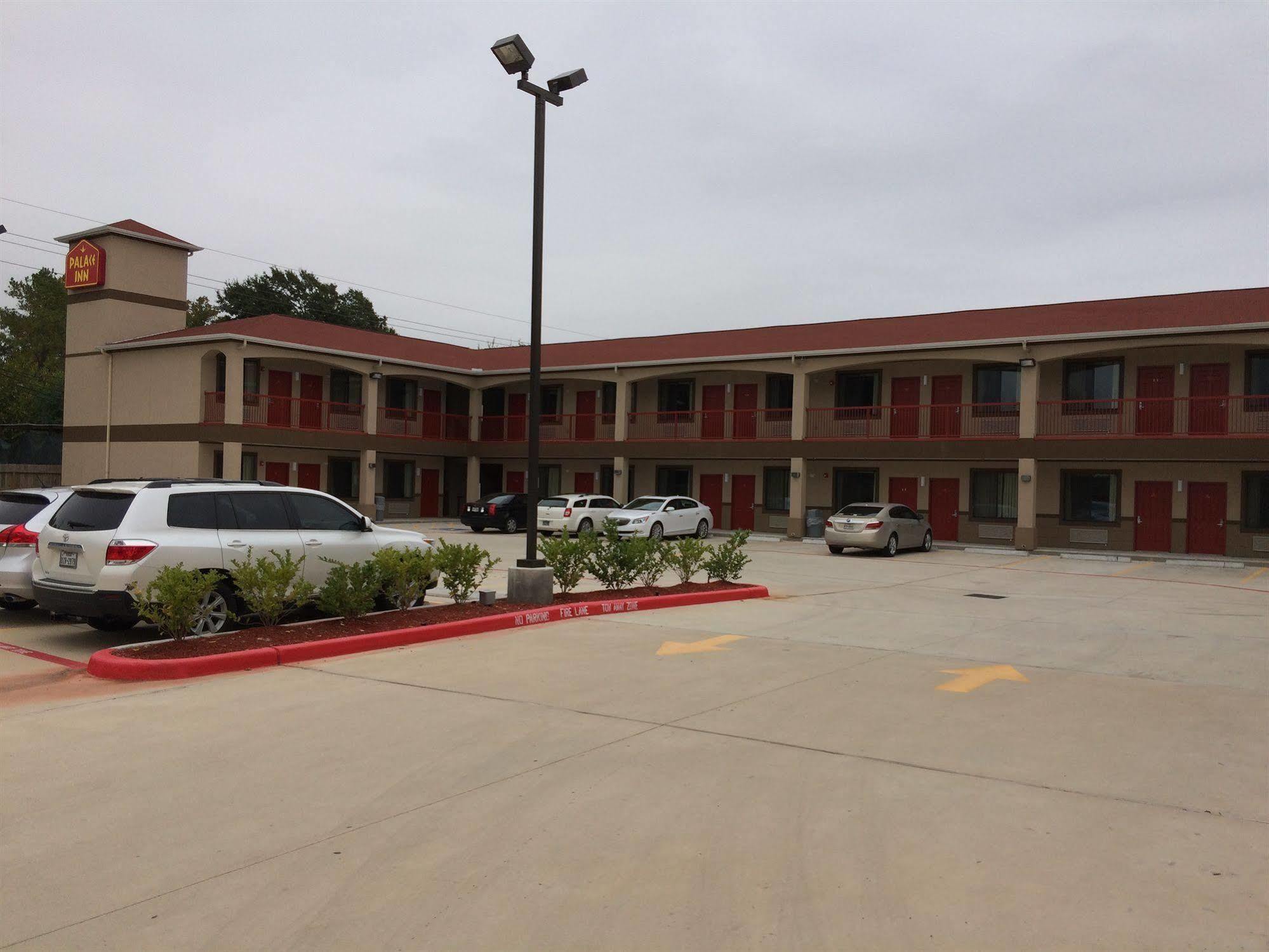 Palace Inn Sam Houston Race Park Exteriér fotografie